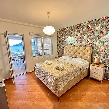 Ariasana Hotel